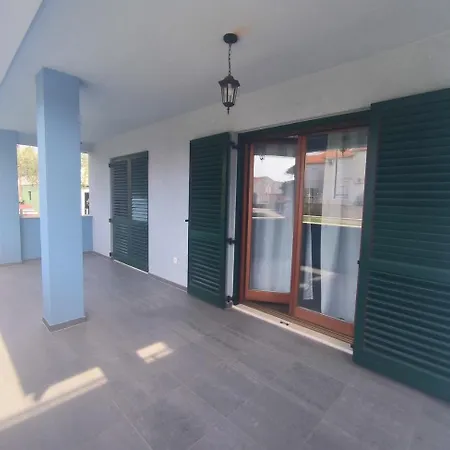 With Parking Space - Diklo, - 23042 * 扎达尔