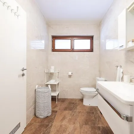 With Parking Space - Diklo, - 23042 Διαμέρισμα Ζαντάρ